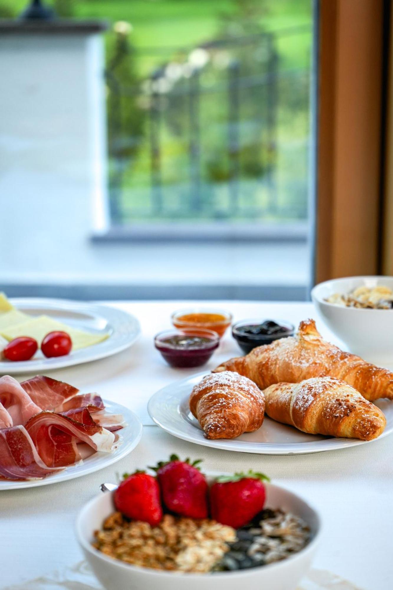 B&B Hotel Mirabel Ortisei Luaran gambar