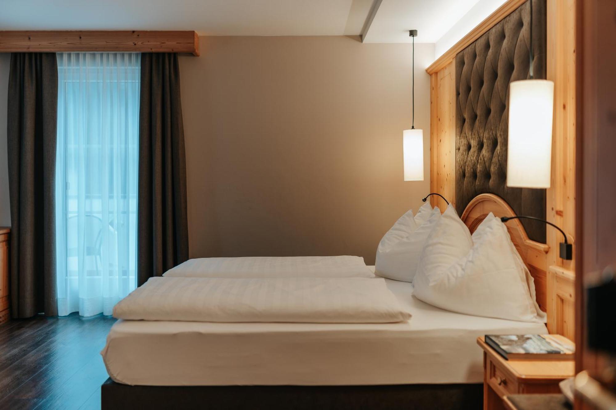 B&B Hotel Mirabel Ortisei Bilik gambar