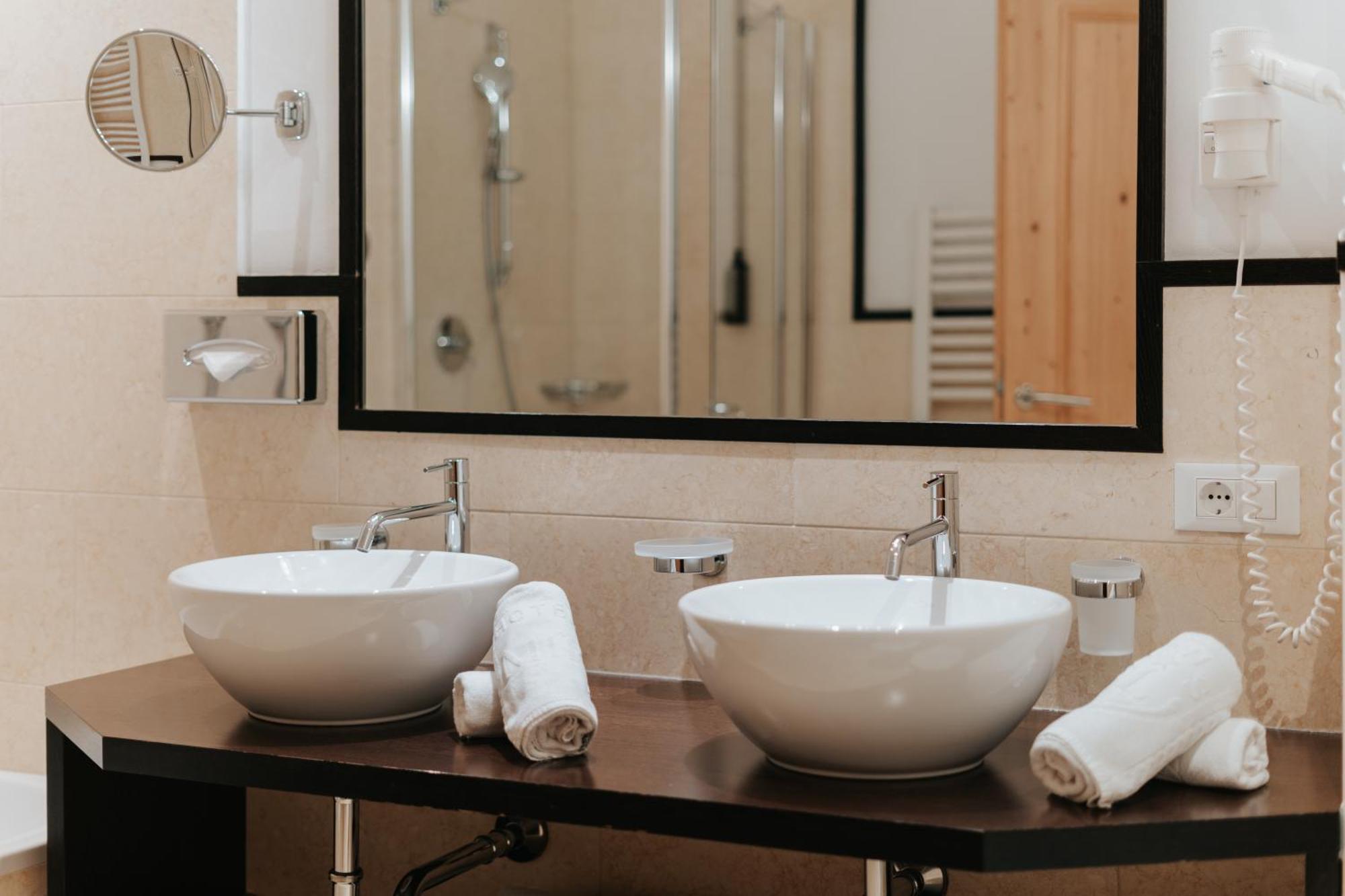 B&B Hotel Mirabel Ortisei Bilik gambar