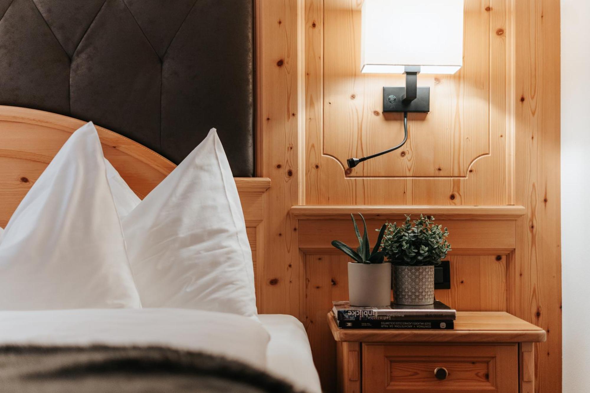 B&B Hotel Mirabel Ortisei Bilik gambar