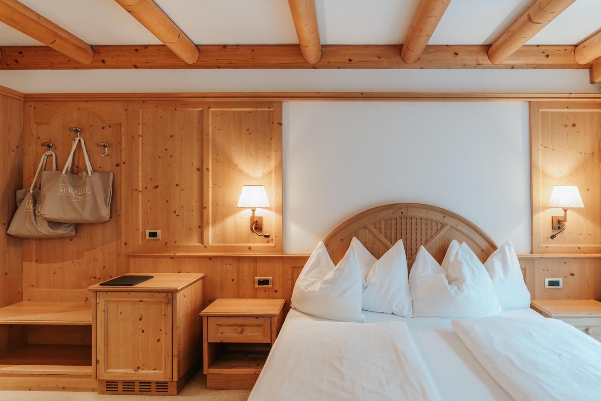 B&B Hotel Mirabel Ortisei Bilik gambar