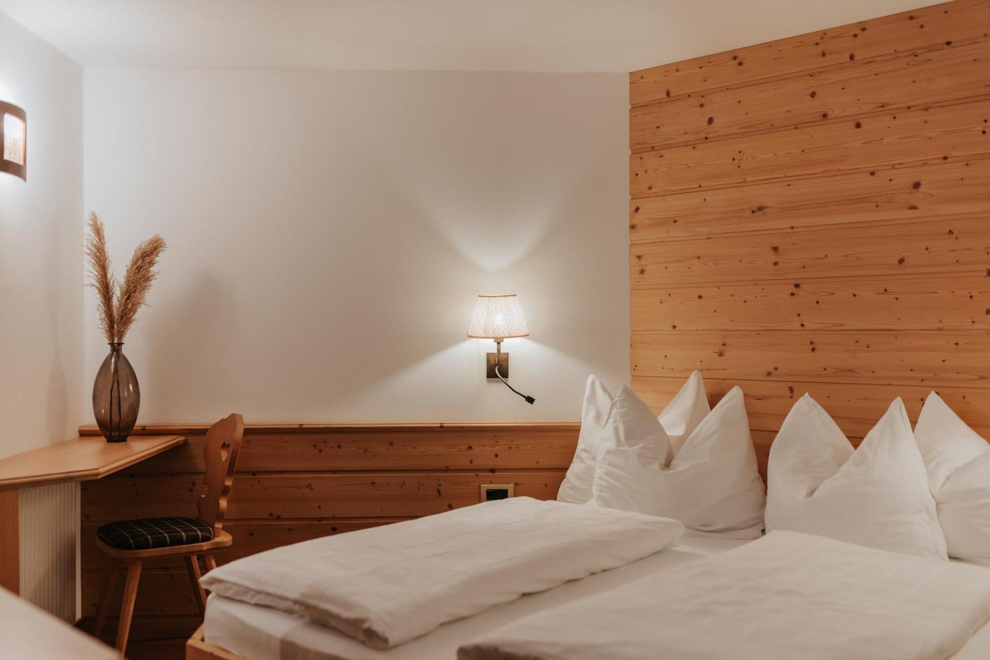 B&B Hotel Mirabel Ortisei Bilik gambar
