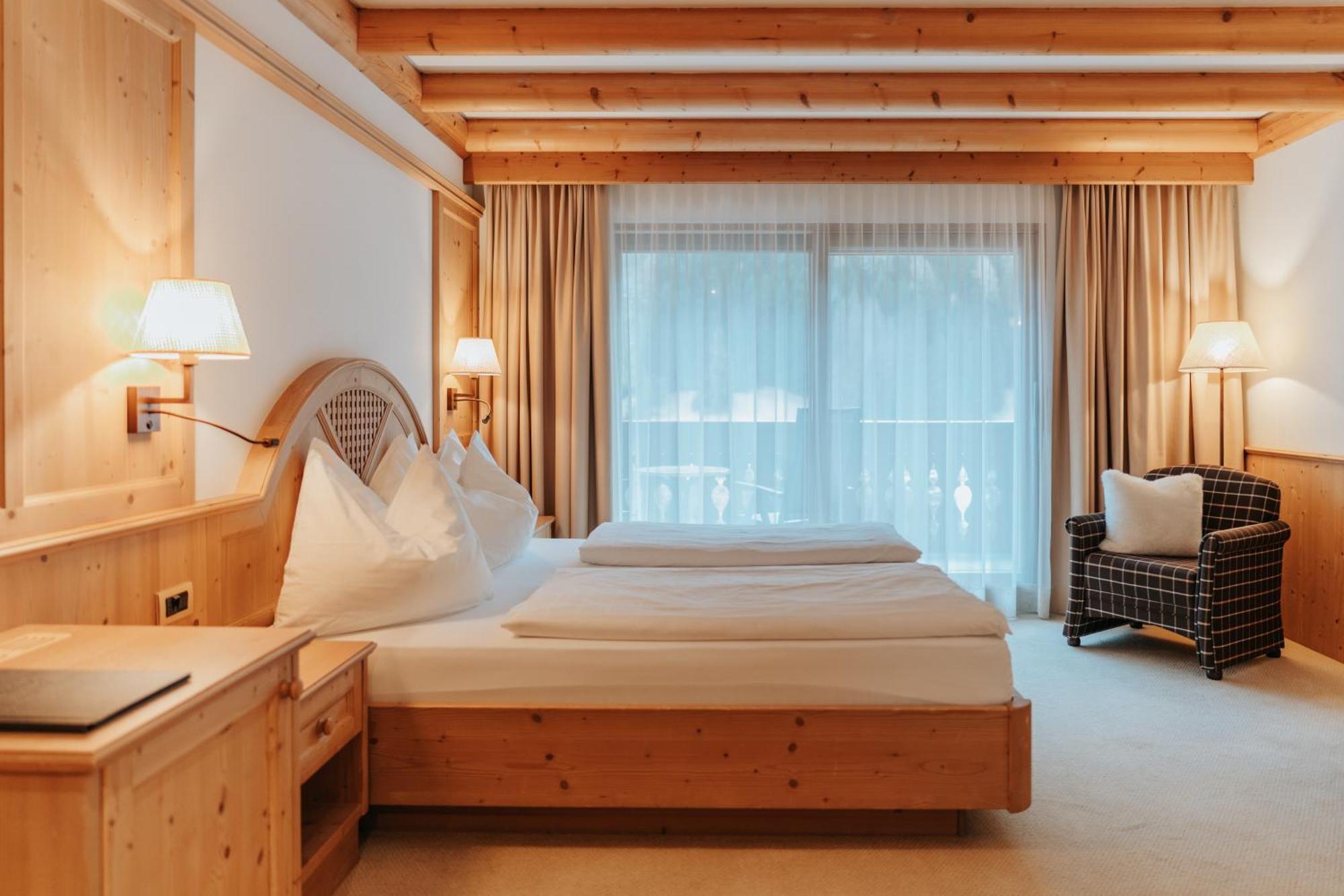 B&B Hotel Mirabel Ortisei Bilik gambar